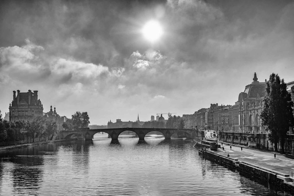 The Grateful act of photographing?